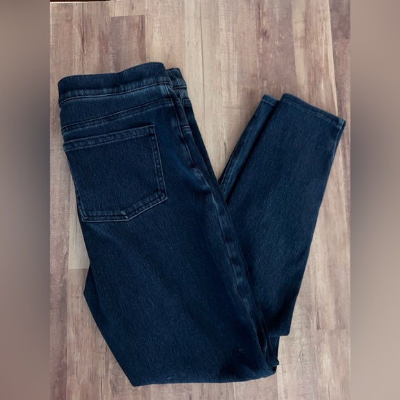 SPANX Jean-ish Leggings - Picture 6 of 8